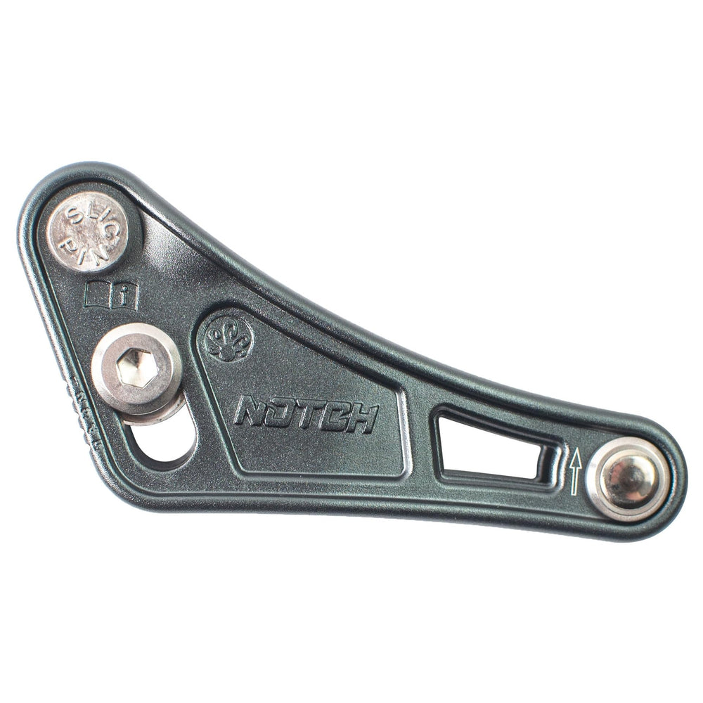 Notch Flow fits 11–13 mm ropes for versatile setups.