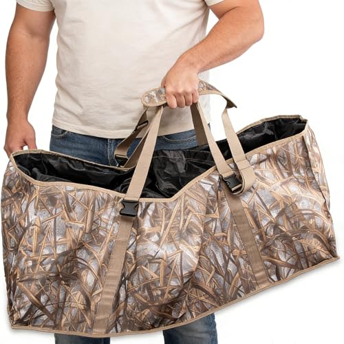 Nowaca decoy bag carried by hunter demonstrating easy transport to site.