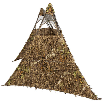 Country Roots 3D leafy camouflage blends into field edges.