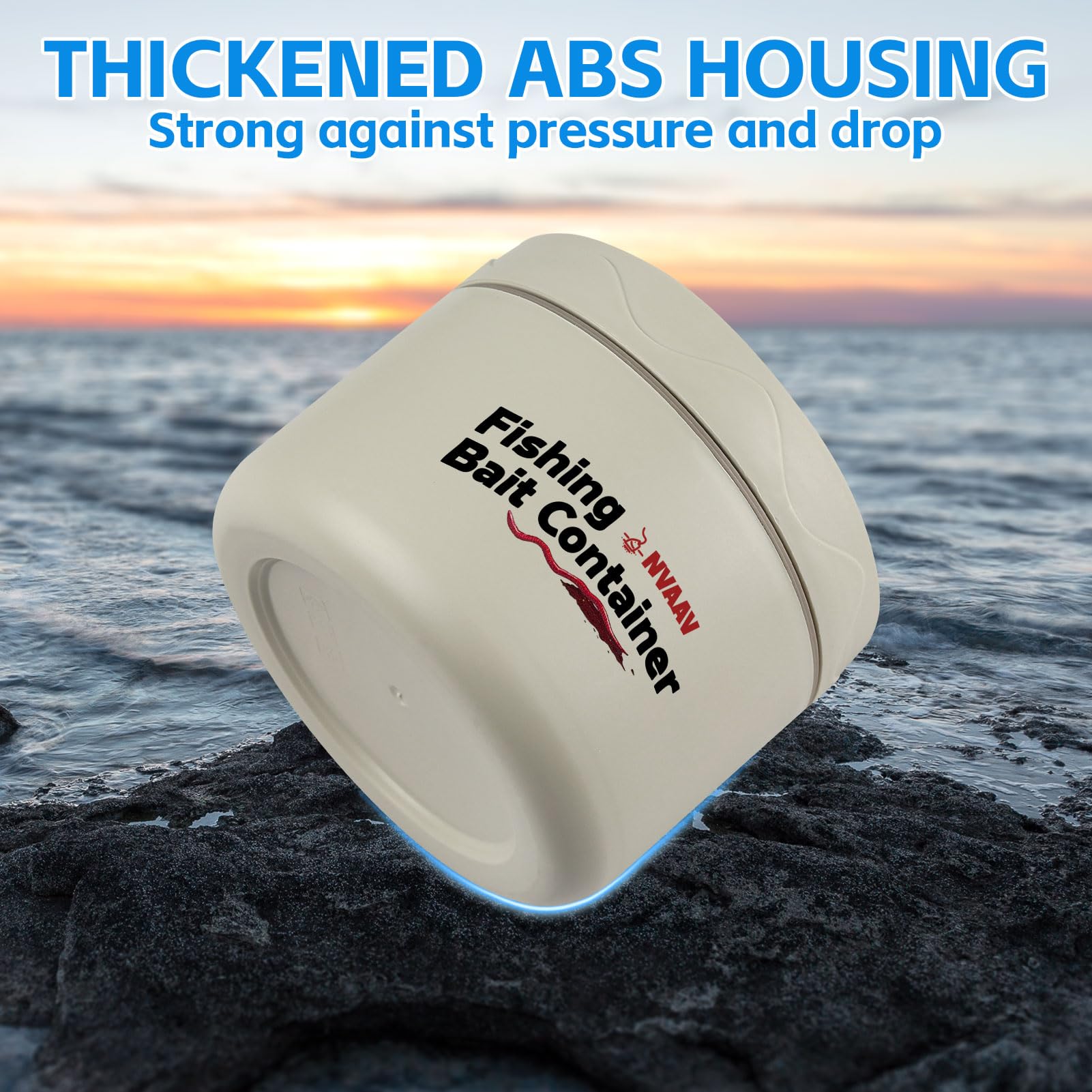 Compact portable bait bucket for keeping nightcrawlers fresh