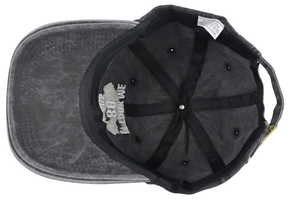 Gifting packaging of the Nxizivmk 80th birthday cap