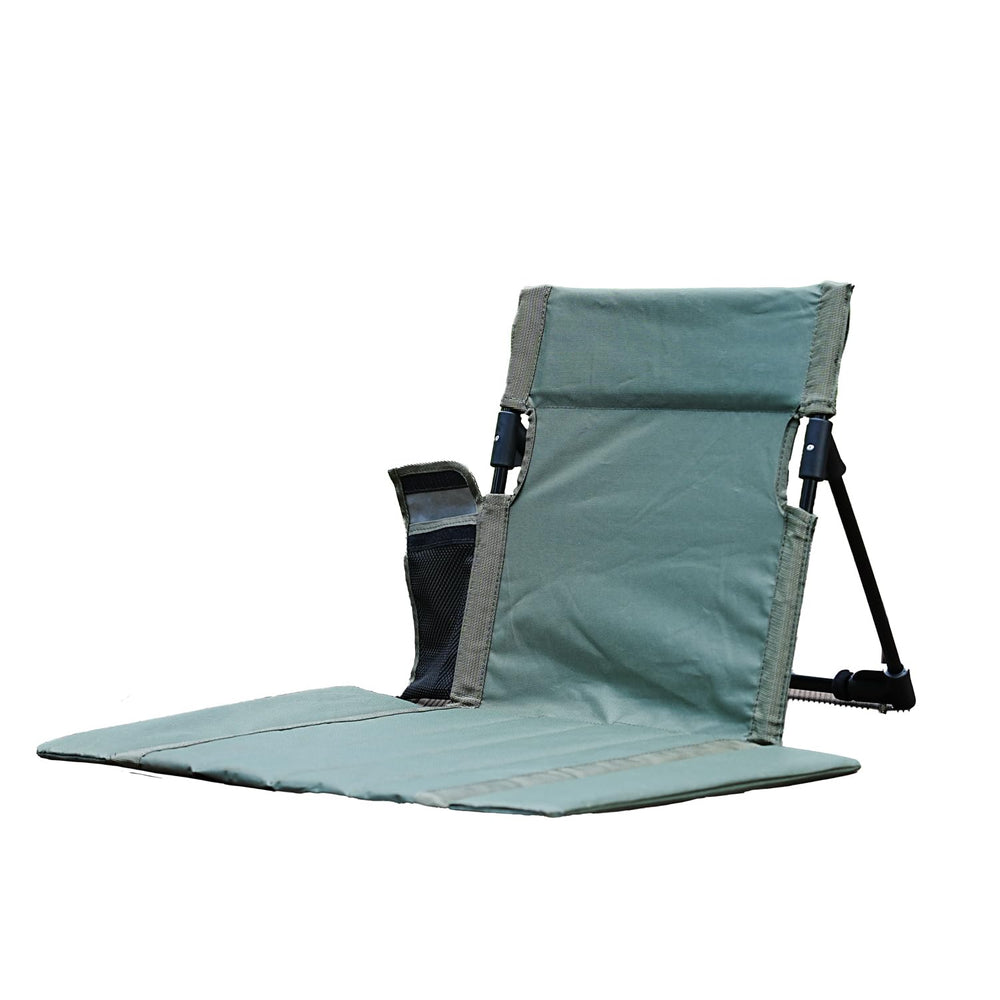 Nyeullcy extra-large folding backrest on the beach offers roomy comfort while lounging.