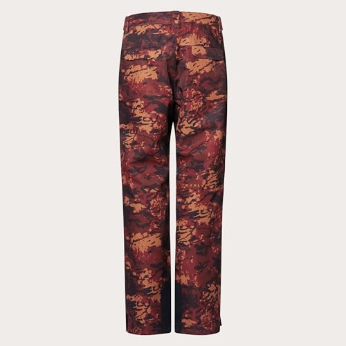 Oakley Divisional Cargo Shell Pant kick panel-closure showcases reinforced durability on rugged trails.