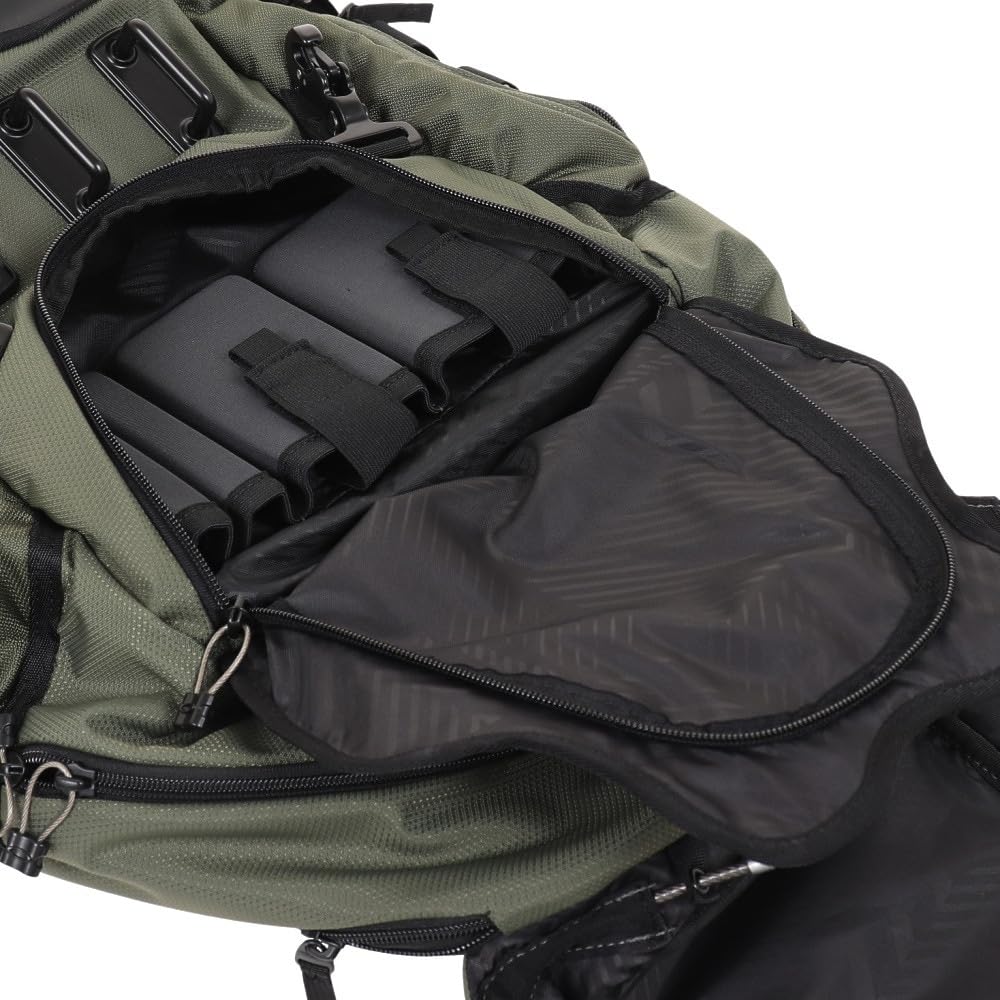Oakley Kitchen Sink Backpack reinforced clips and zips provide durable closure under heavy use