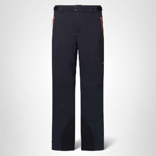 Oakley Kendall pant boot gaiters closeup demonstrates dry feet on deep snow.