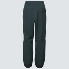 Oakley TNP Evoke RC Shell Pant waist adjustment highlights customizable fit during activity.