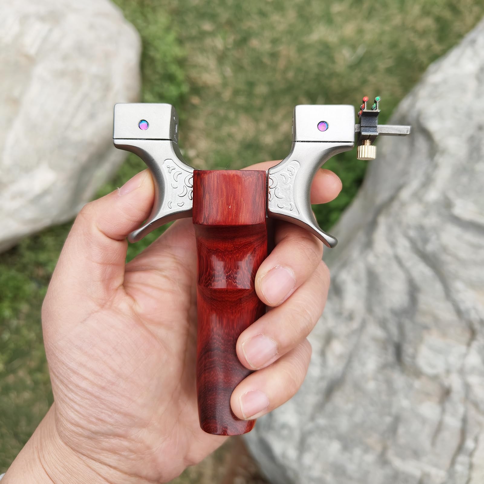 Obert slingshot includes three replacement bands for extended shooting sessions