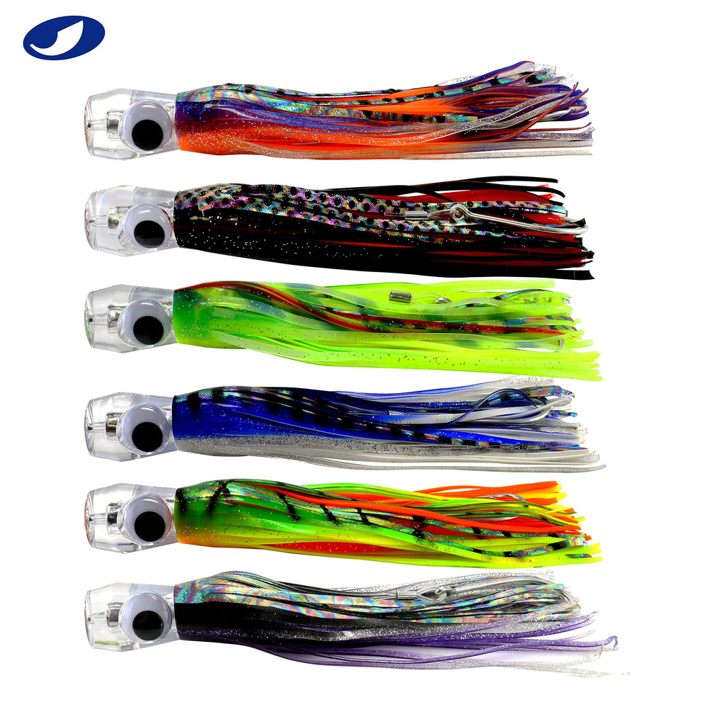 Ocean Cat lure featuring crystal head and 3D eyes for lifelike action.