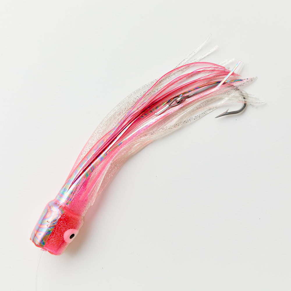 OCEAN CAT black nylon bag keeps lures organized for saltwater use.