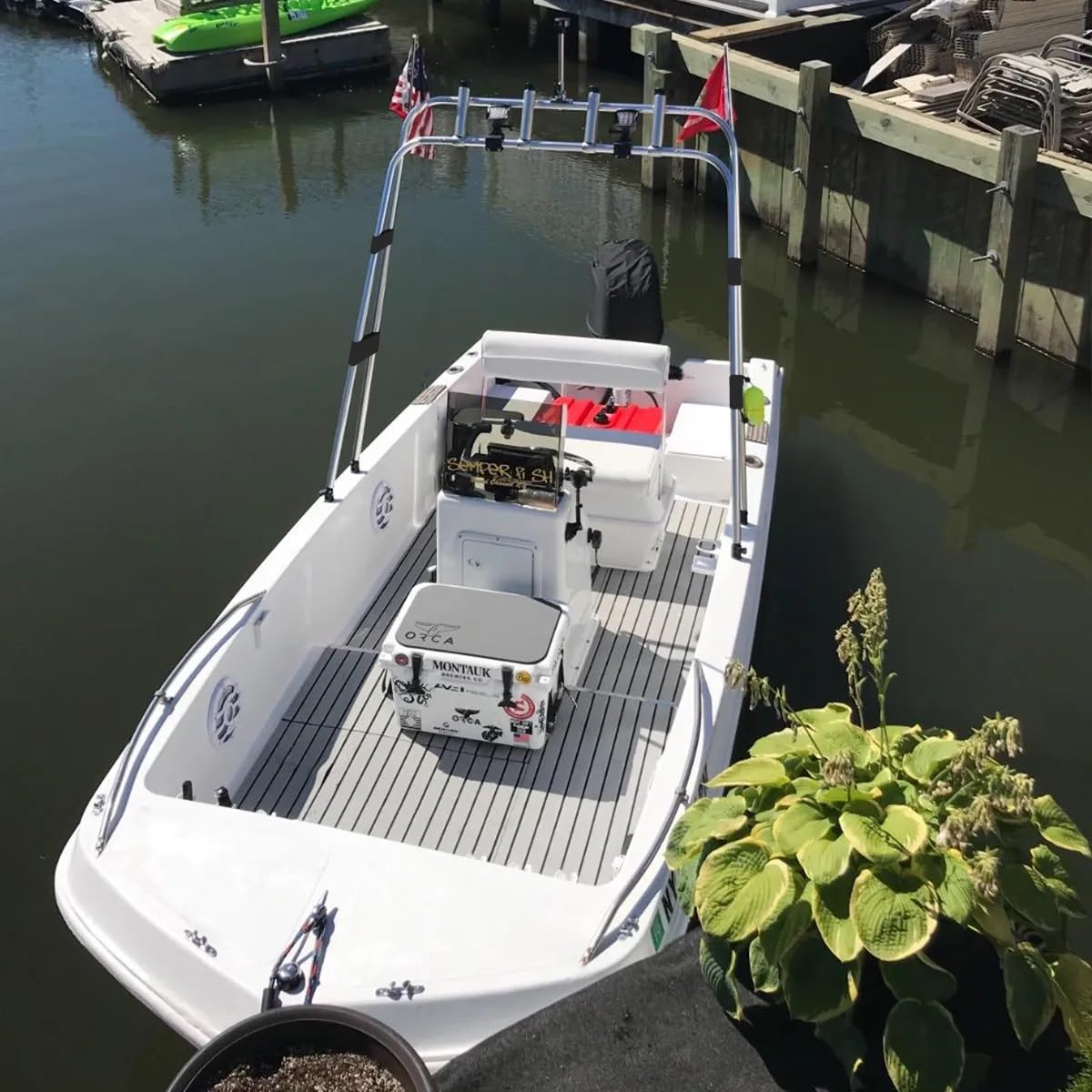 Oceansouth Fishing Arch crossbars support mounting lights and extras.