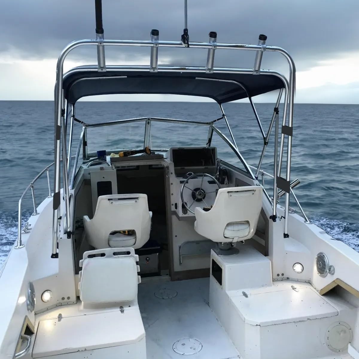 Oceansouth Fishing Arch rear base thumbscrews allow folding flat.