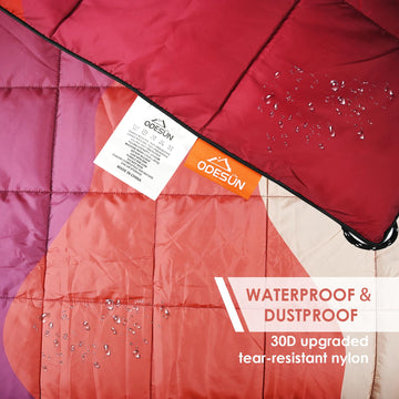 ODESUN Puffy blanket can double as a mat or cloak during trips.