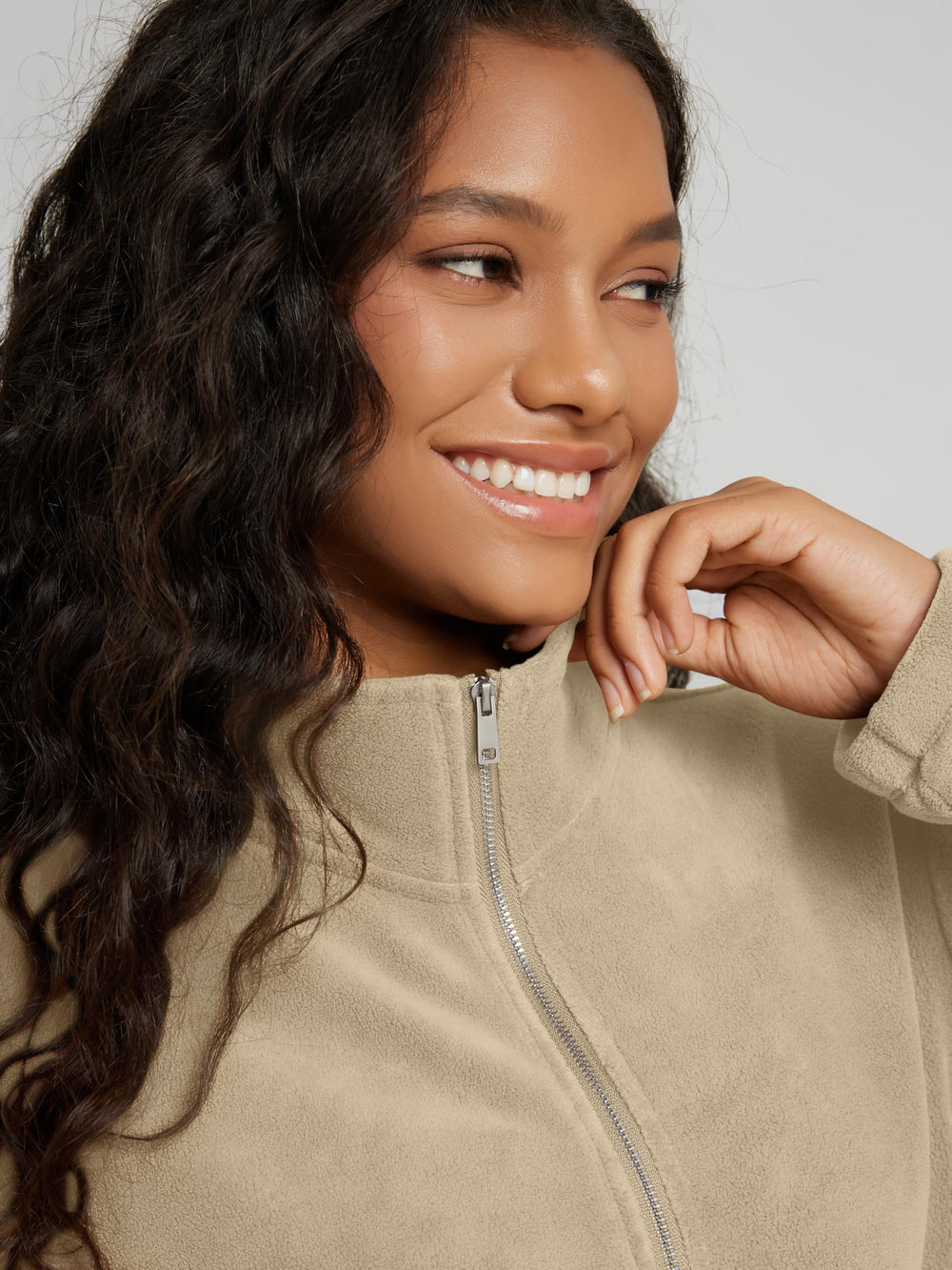ODODOS polar fleece jacket sandstone hem stretch enables flexible warmth.