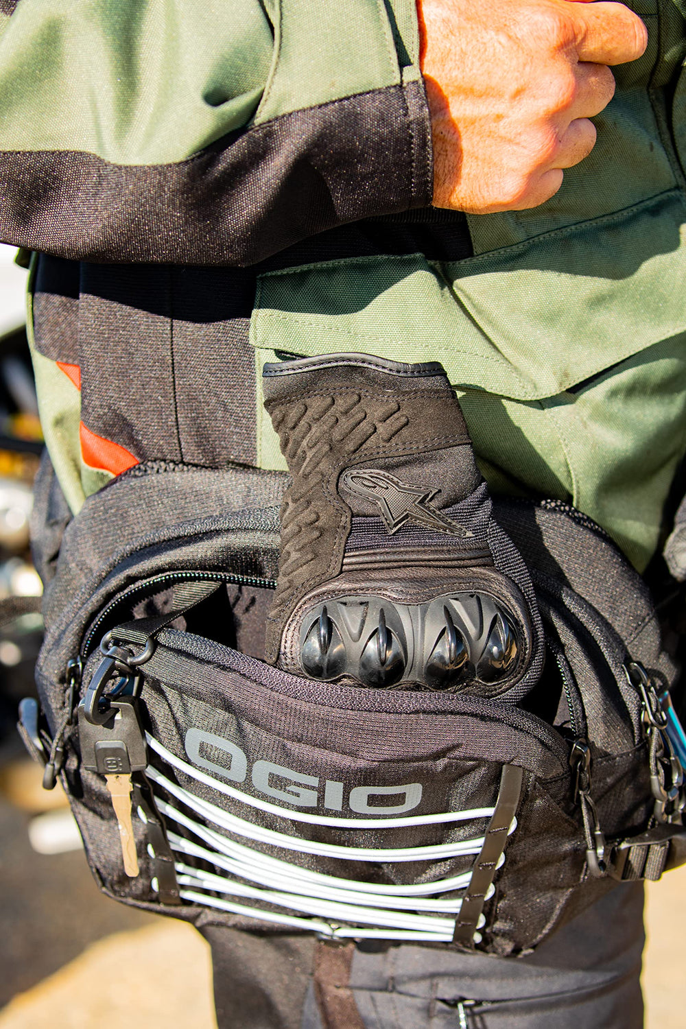 OGIO Ripper back panel with EVA foam and mesh for comfort.