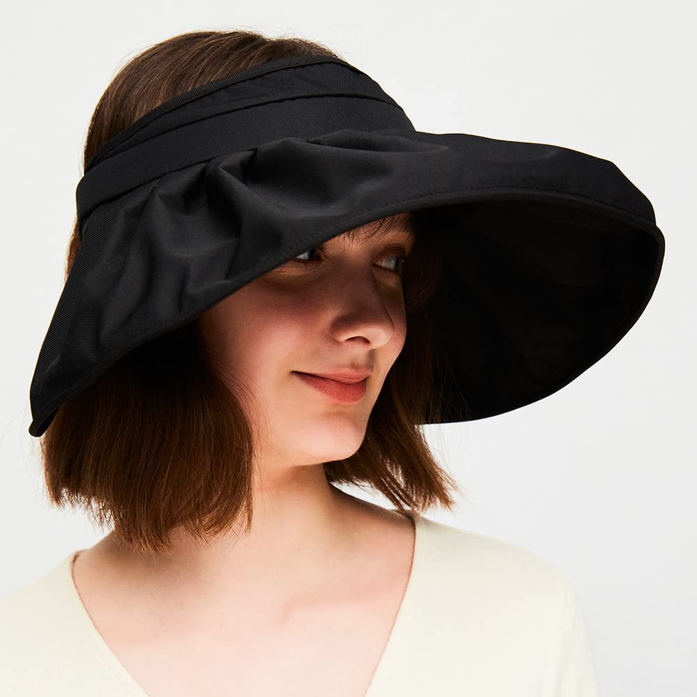 OHGOLF foldable wide-brim hat packed for travel.