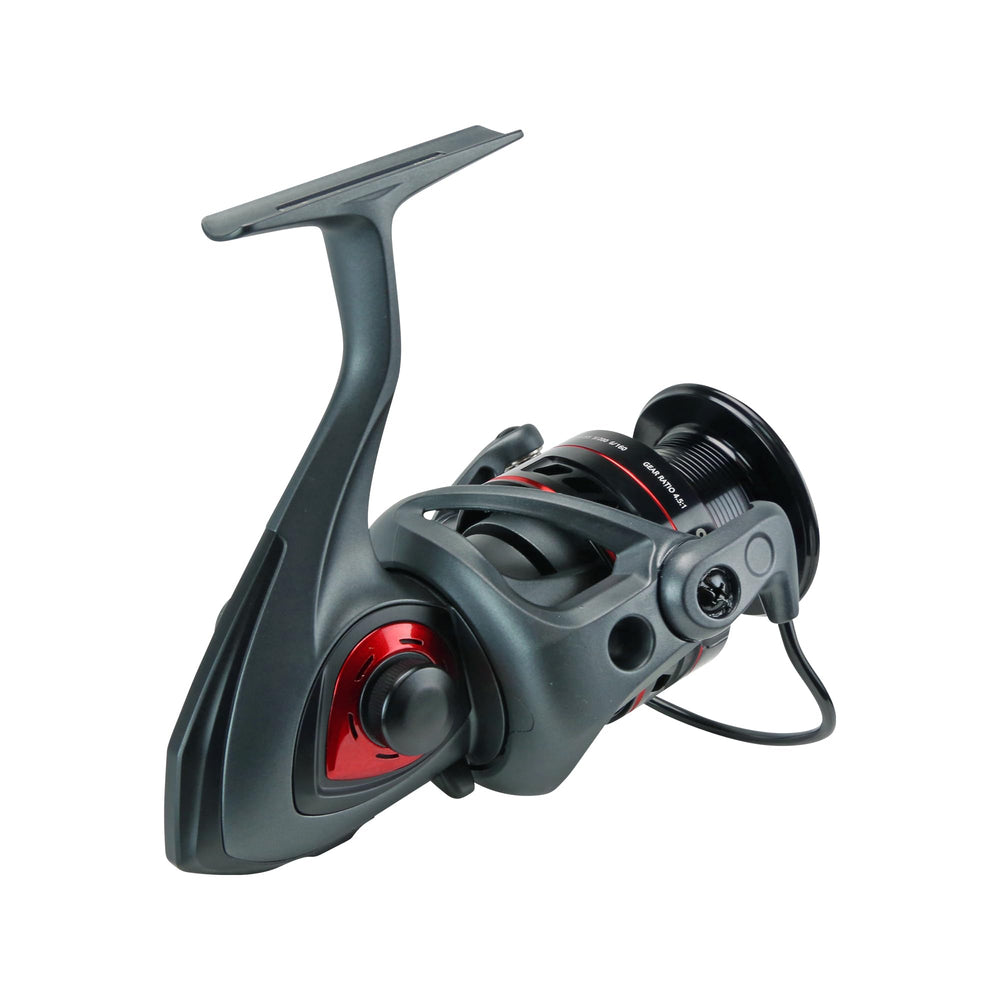 Okuma Ceymar A ergogrip knobs provide comfortable secure grip.