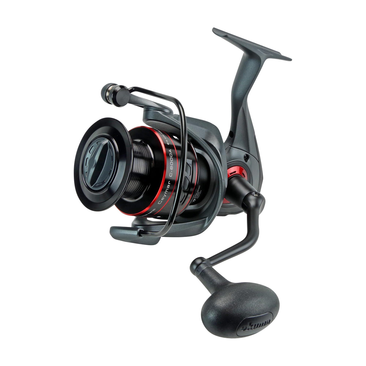 Okuma Ceymar A reel bail system enhances smooth casting control.