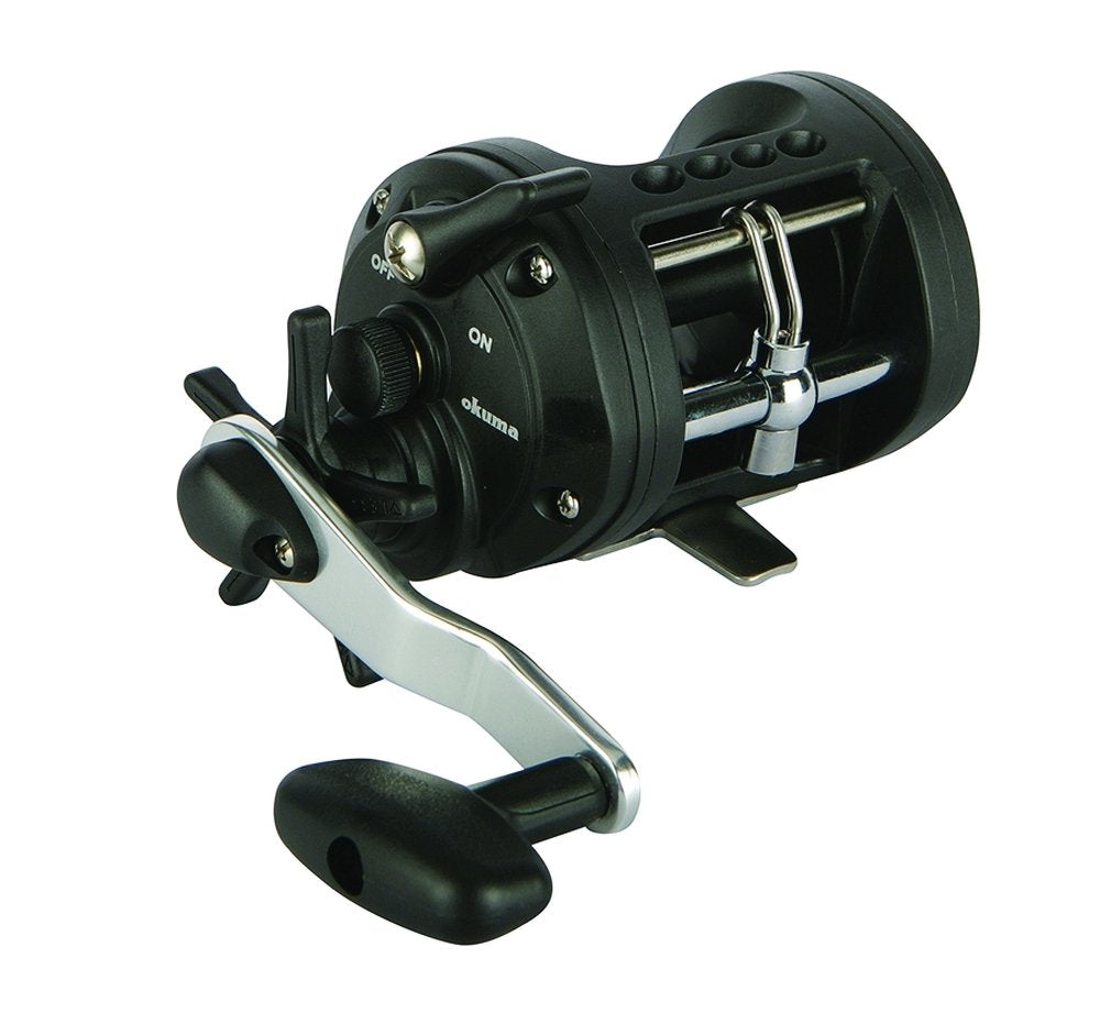 Okuma CLX-200La levelwind reel front view; corrosion-resistant frame for durability