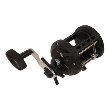 Okuma CLX-300La spool close-up featuring corrosion-resistant graphite spool