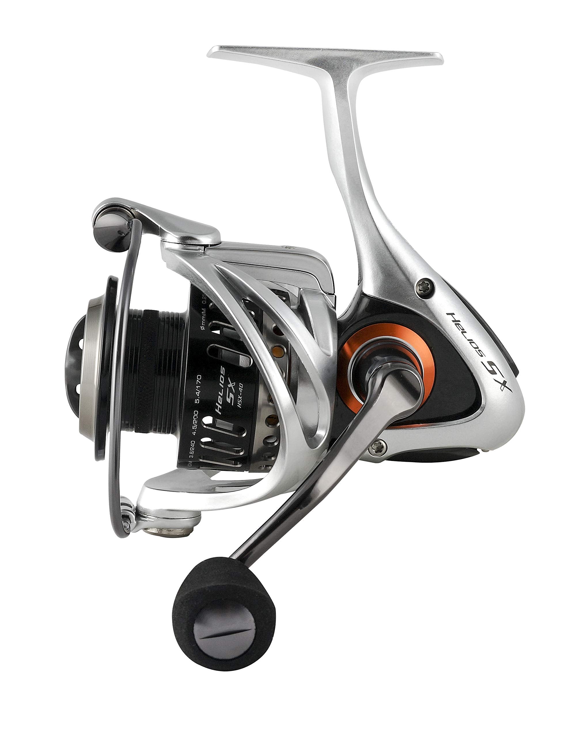 Okuma Helios SX HSX-40S rotor closeup highlighting lightweight carbon fiber armor for rigidity.