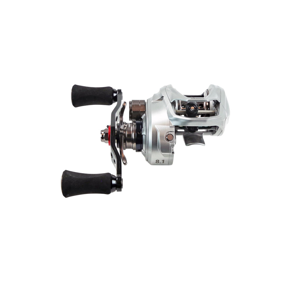Okuma X-Series carbonite drag on side plates provides strong, smooth stopping power.