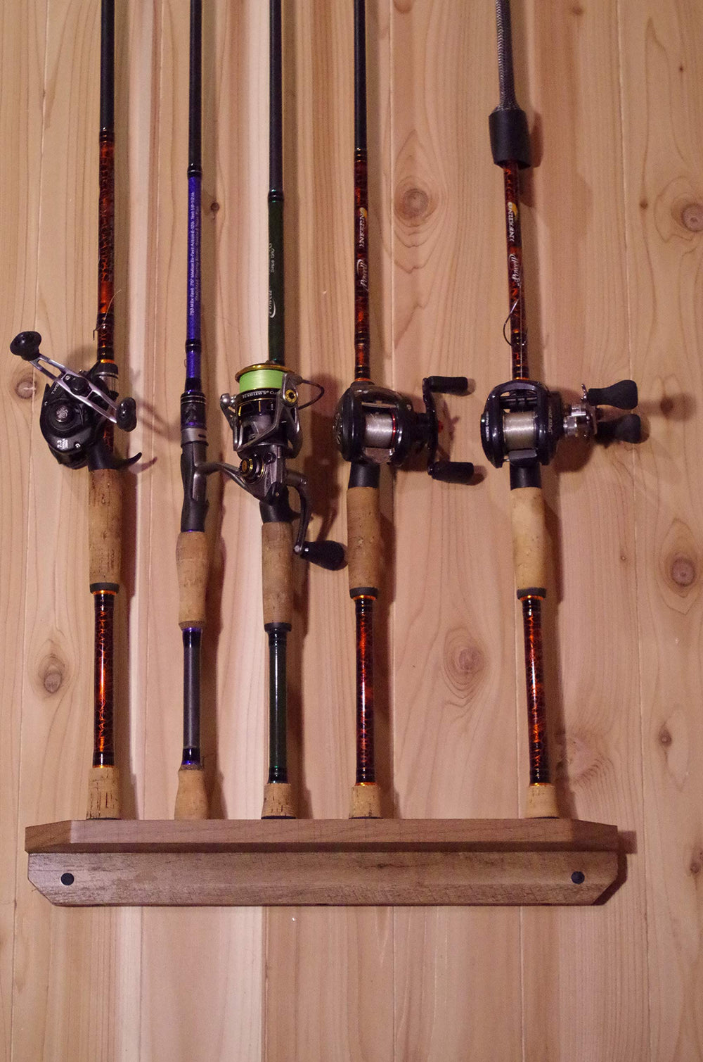Old Cedar Outfitters fish wall rack upper-dimensions: 23.62 in L x 1.65 in W x 9.65 in H