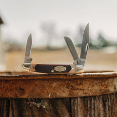 Compact 4.7in folding knife suitable for EDC, hunting, camping and outdoors