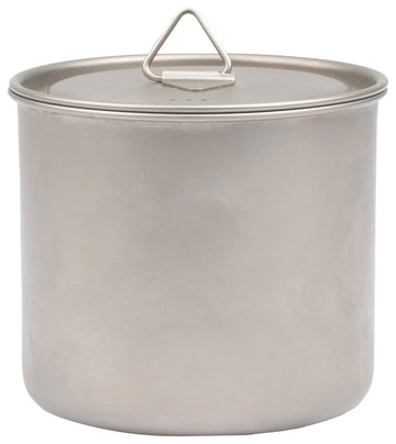 Olicamp Titanium Space Saver mug lid features a locking tab for secure transport.