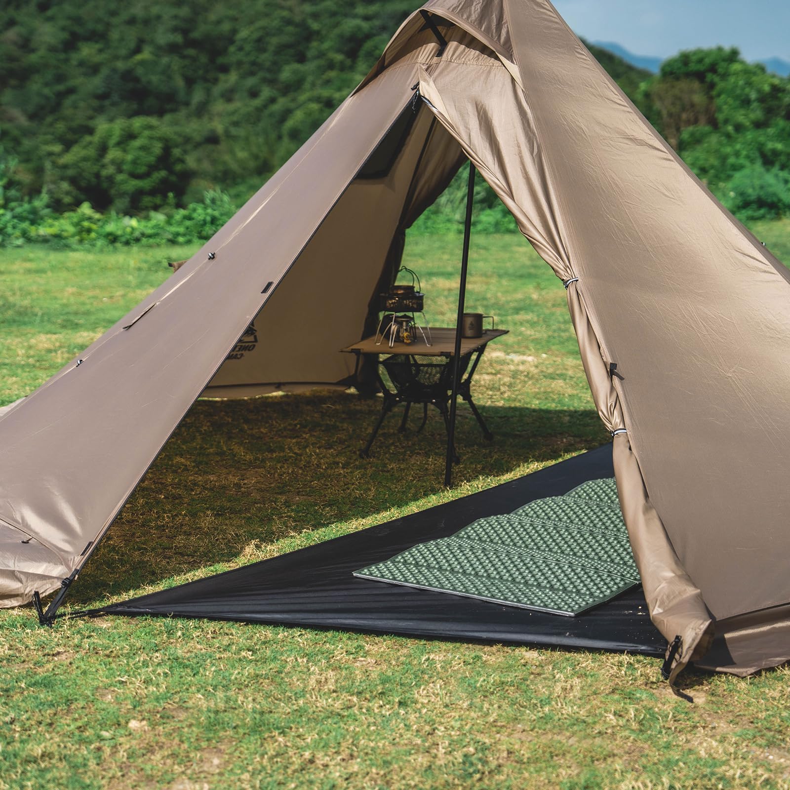 OneTigris Smokey HUT compact pack size for backpacking.