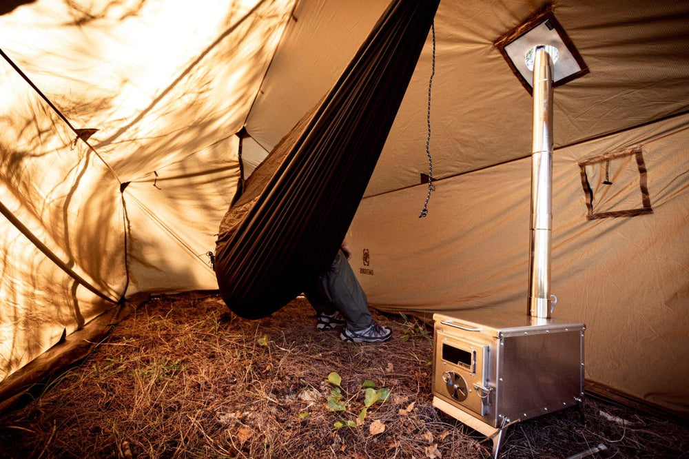 OneTigris Tegimen setup kit includes stakes and jacks for quick camp setup.