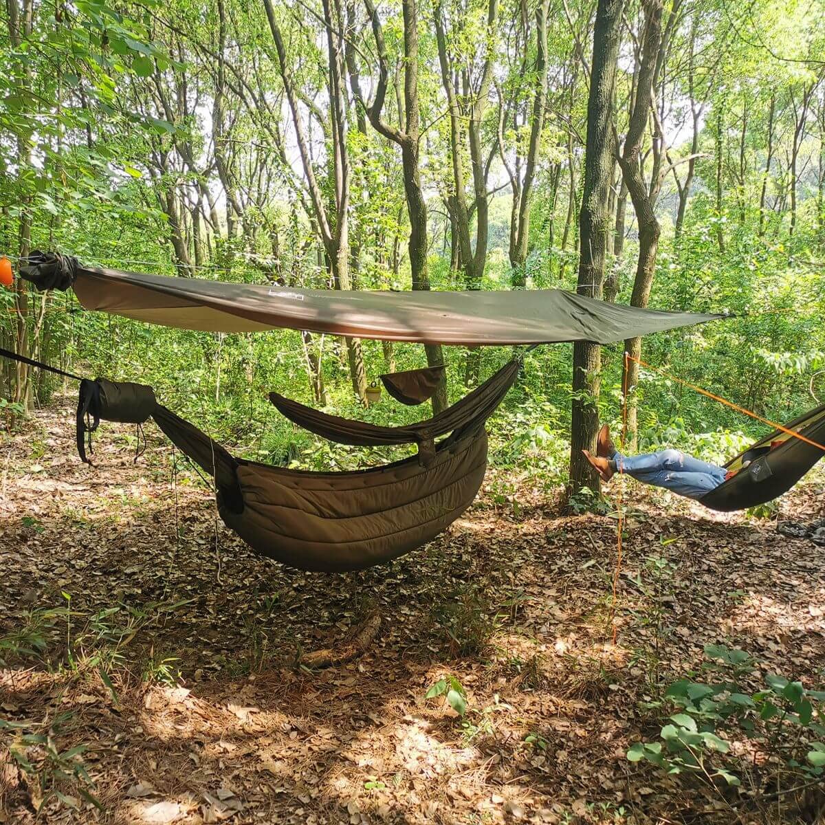 Onewind Peak Storage Hammock offers large capacity for gloves, batteries, and snacks.