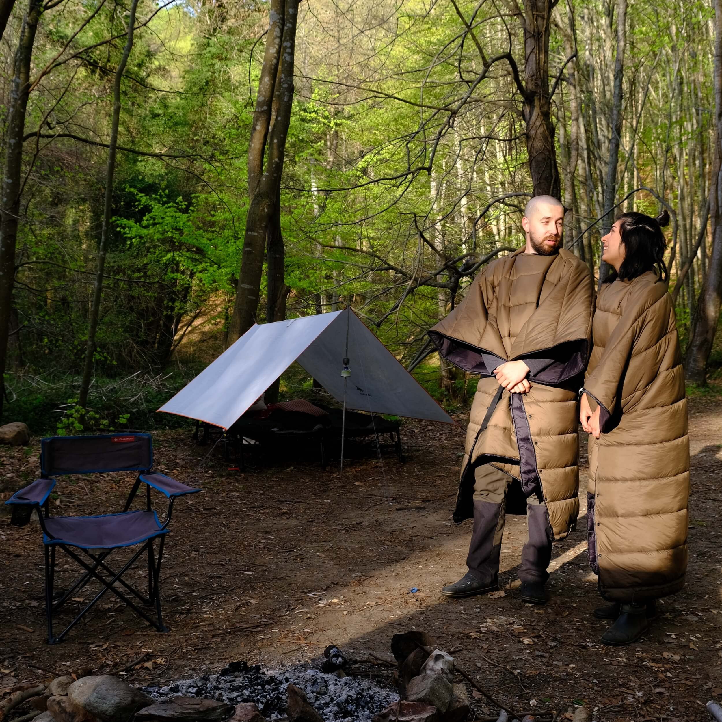 OneWind water-repellent finish provides light rain protection without sacrificing breathability.