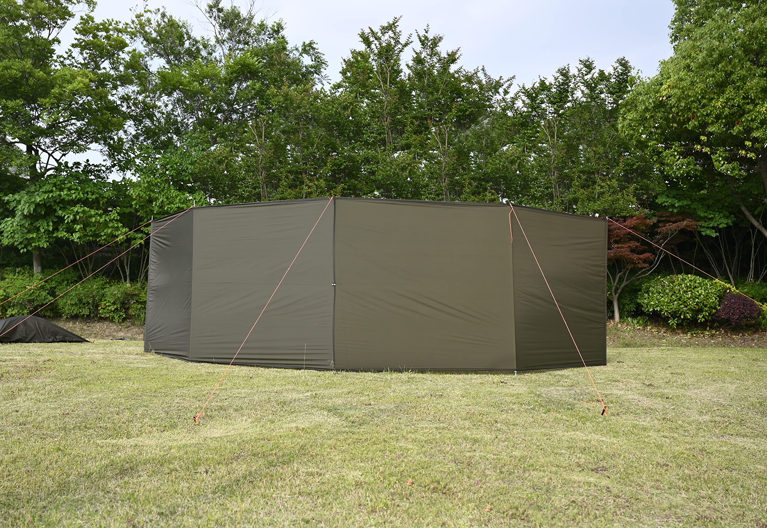 Onewind windbreak ripstop fabric close-up shows durable, water-resistant material