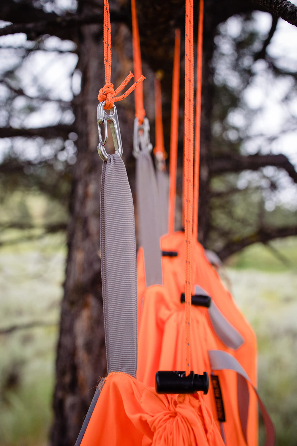 Durable, lightweight design withstands rugged hunting conditions.