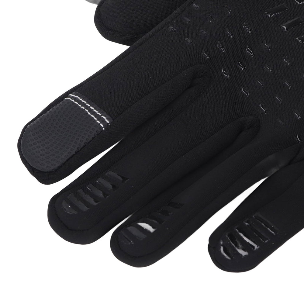 Oreilet heated gloves balance warmth with breathability for extended winter wear