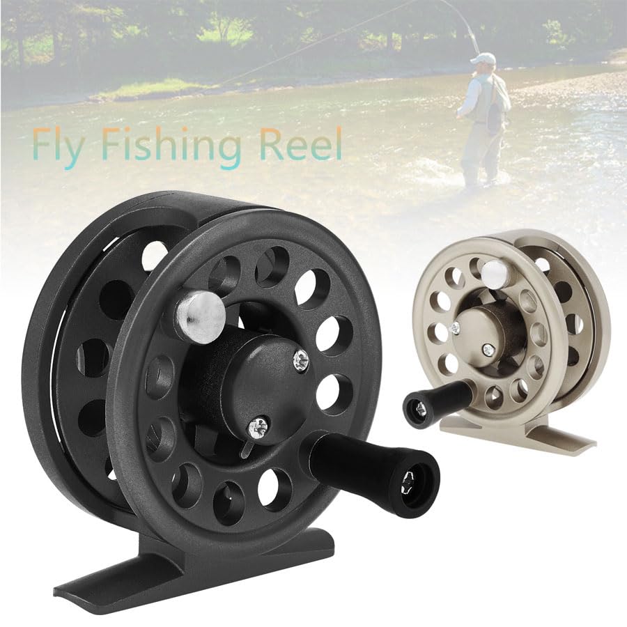 Reel used for ice and raft fishing scenarios