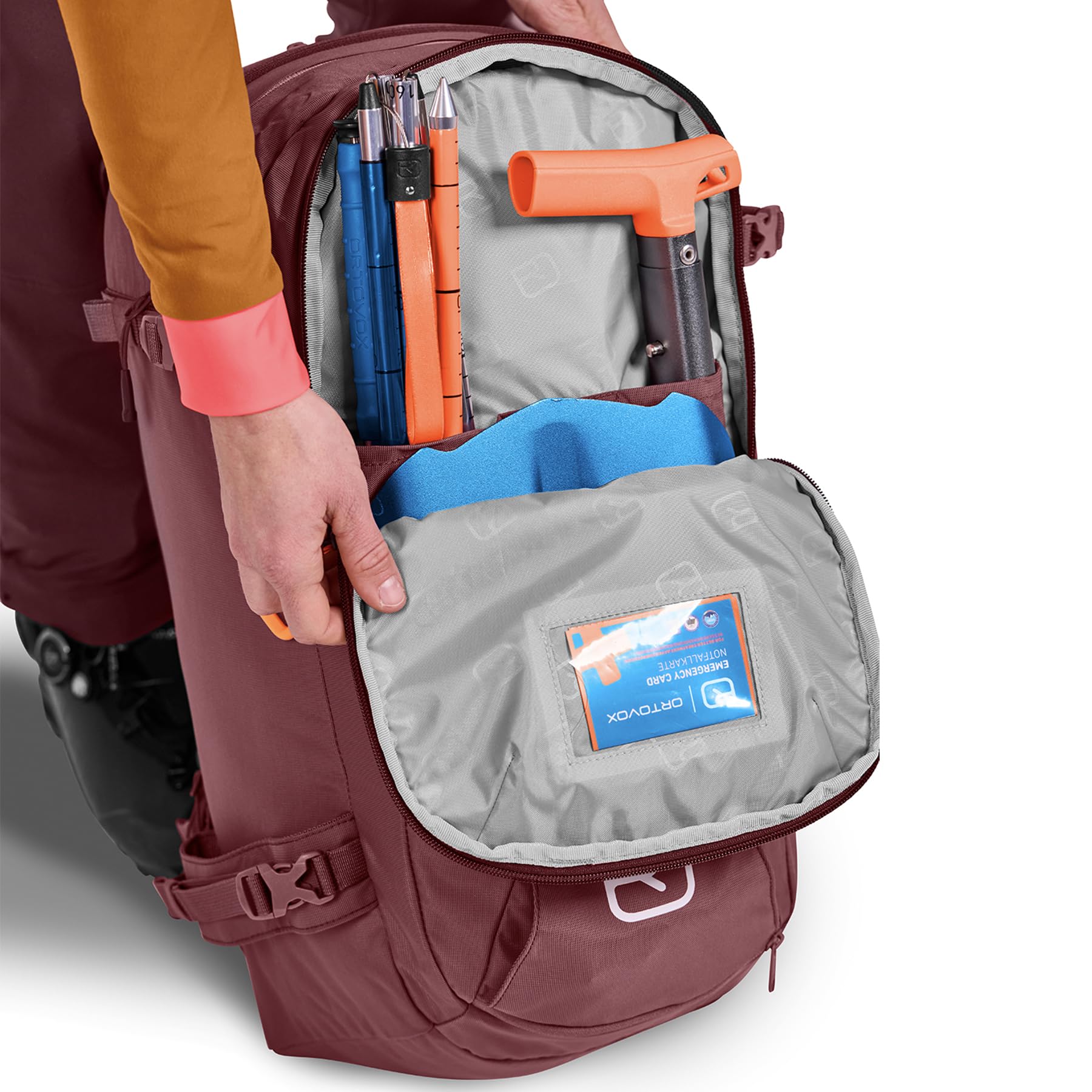 Ortovox Haute Route 30L S diagonal ski attachment demonstrates secure gear carry