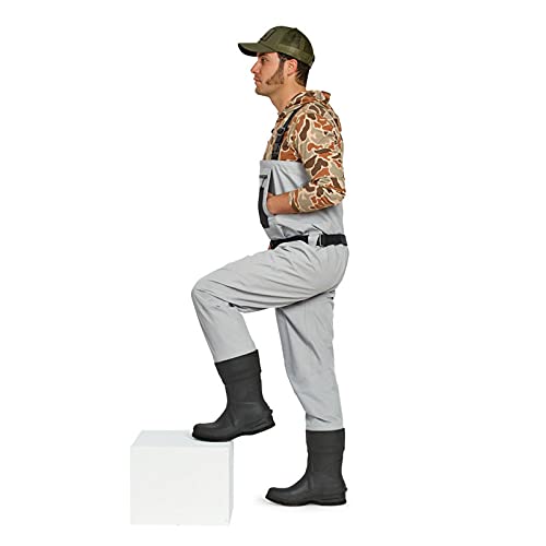 Orvis Clearwater wader kangaroo pocket keeps hands warm during dawn casts