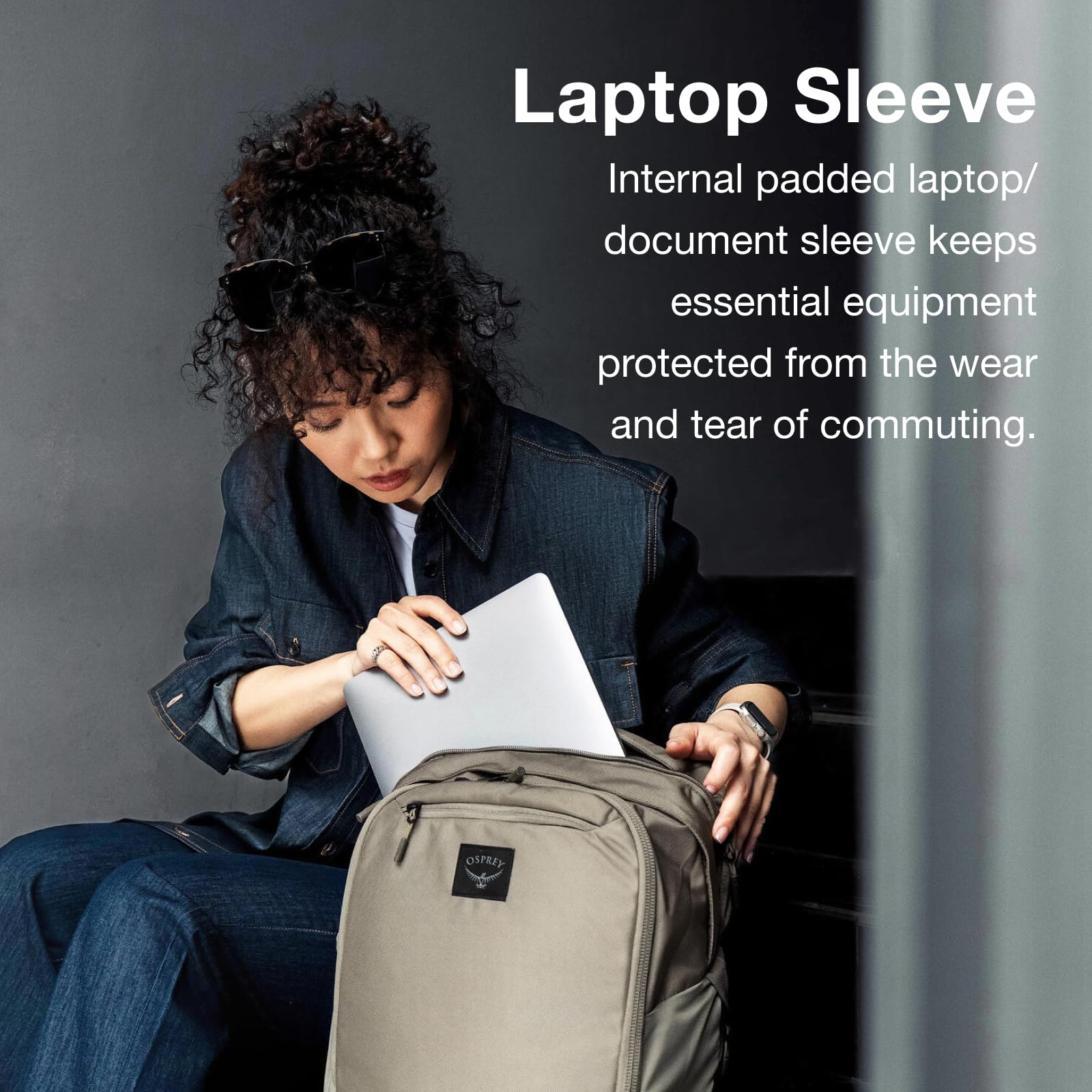 Osprey Aoede 21L water bottle pocket within easy reach