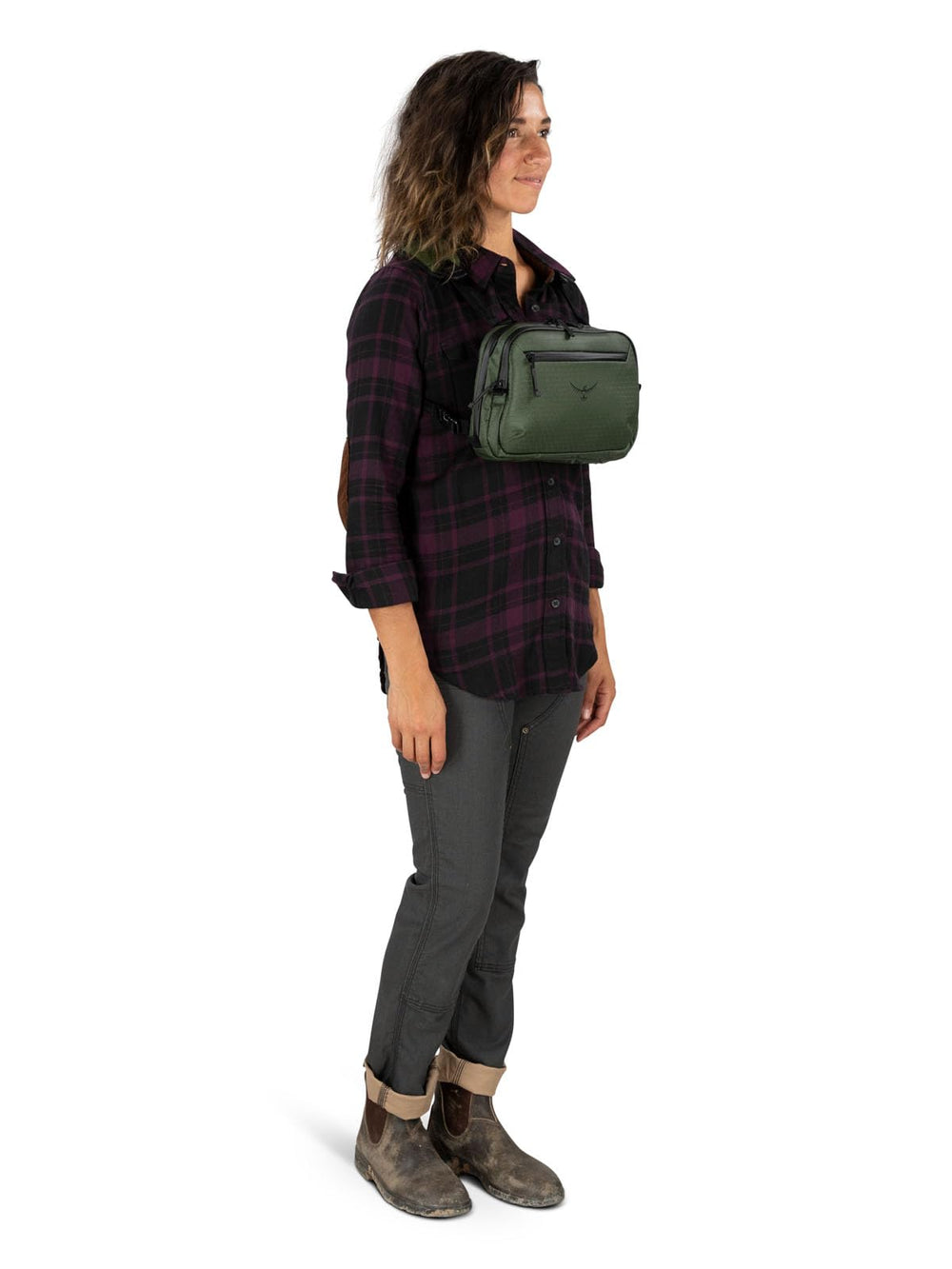Osprey Archeon Commuter Chest Rig Bag minimalist black urban look.