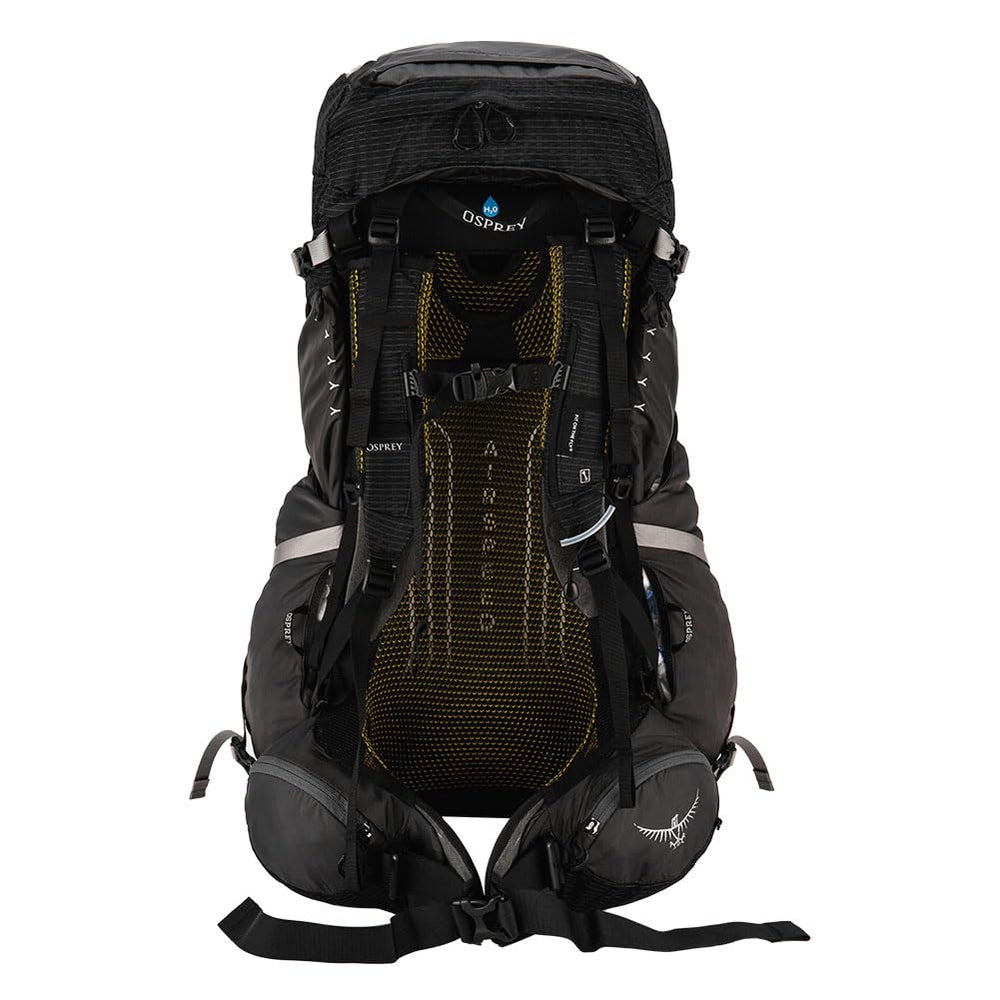 Osprey Atmos AG 50L hydration reservoir sleeve demonstrates flexible water options