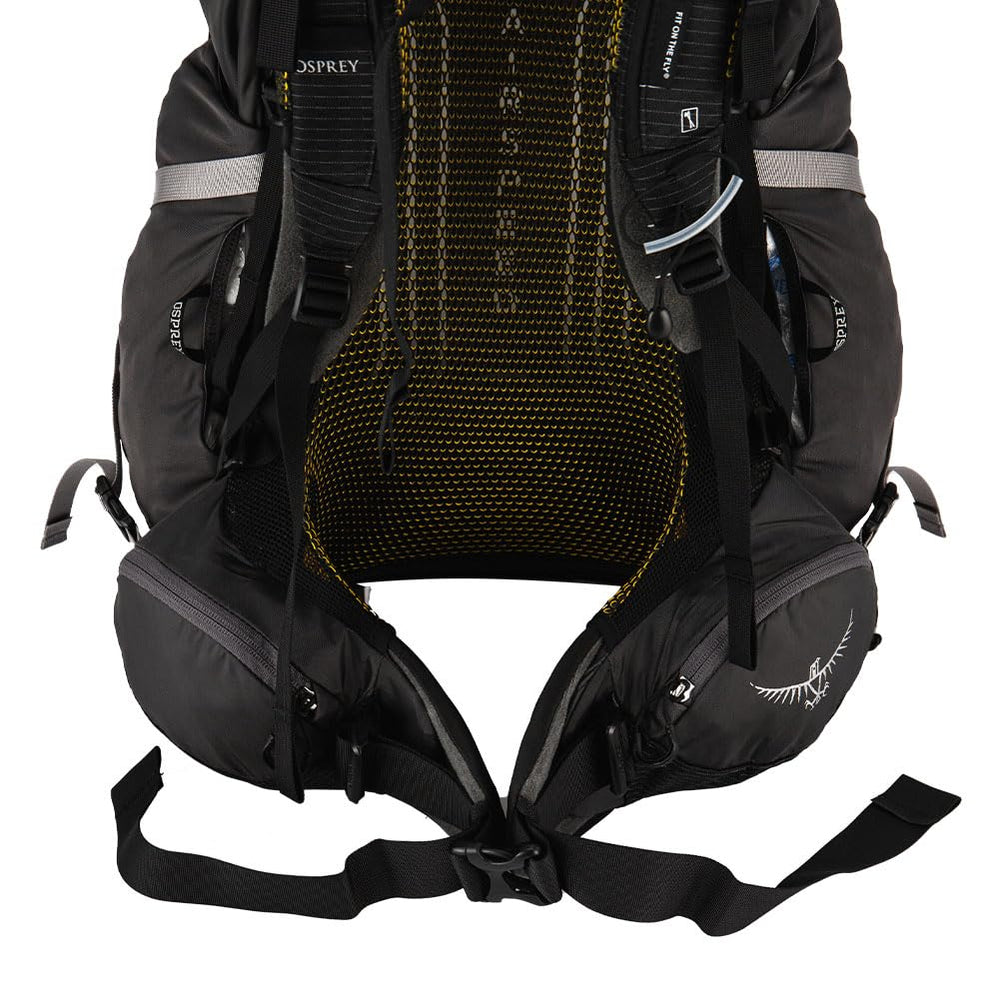 Osprey Atmos AG 50L integrated raincover protects gear in sudden rain