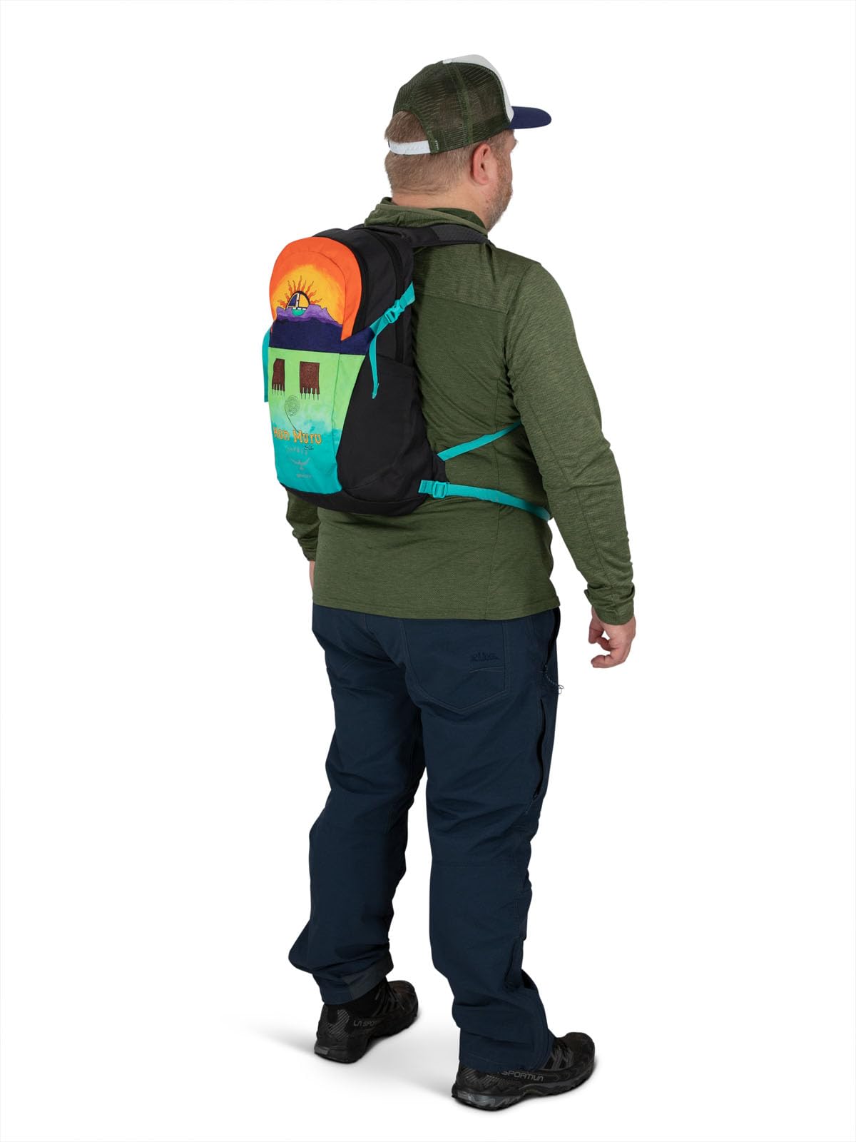 Bluesign-certified materials emphasize eco-conscious design and durability.