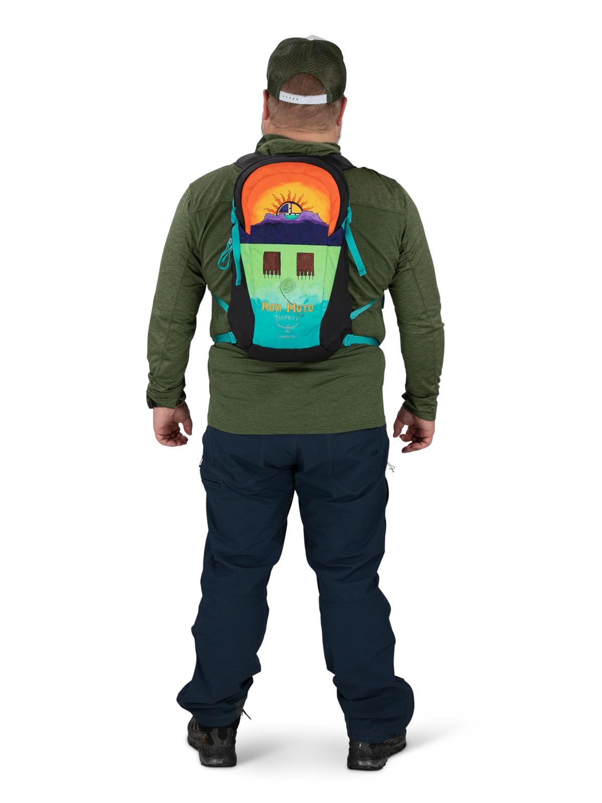 Daylite can attach to other Osprey packs for expanded carrying options.