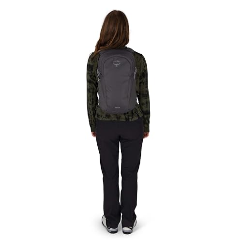 Osprey Daylite Commuter compact dimensions reflect lightweight daily use.