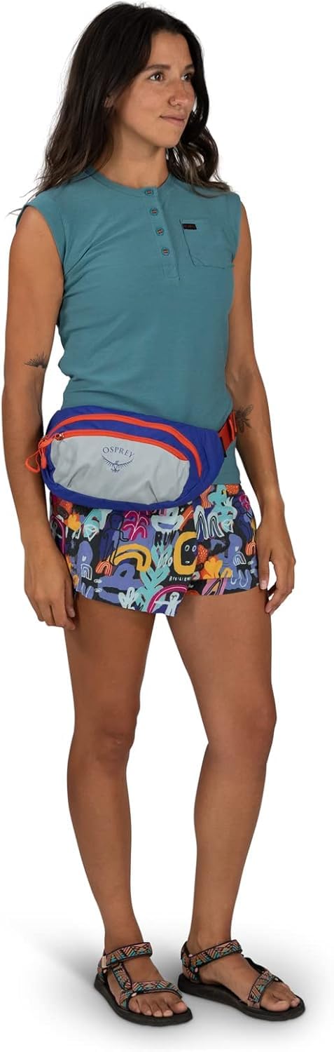 Osprey Daylite Waist Pack Latte Brown interior mesh for quick item access.