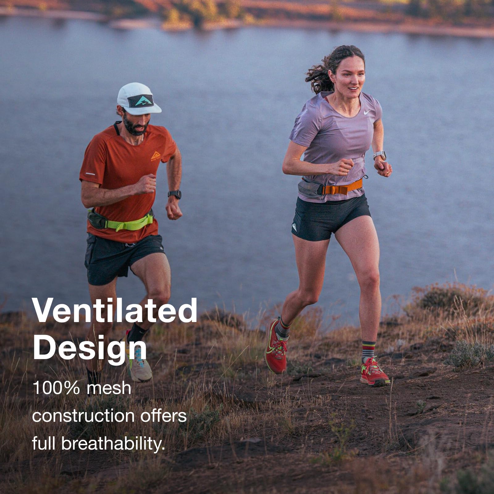 Osprey Duro Dyna hydration included with two 360ml flasks for convenient sipping.