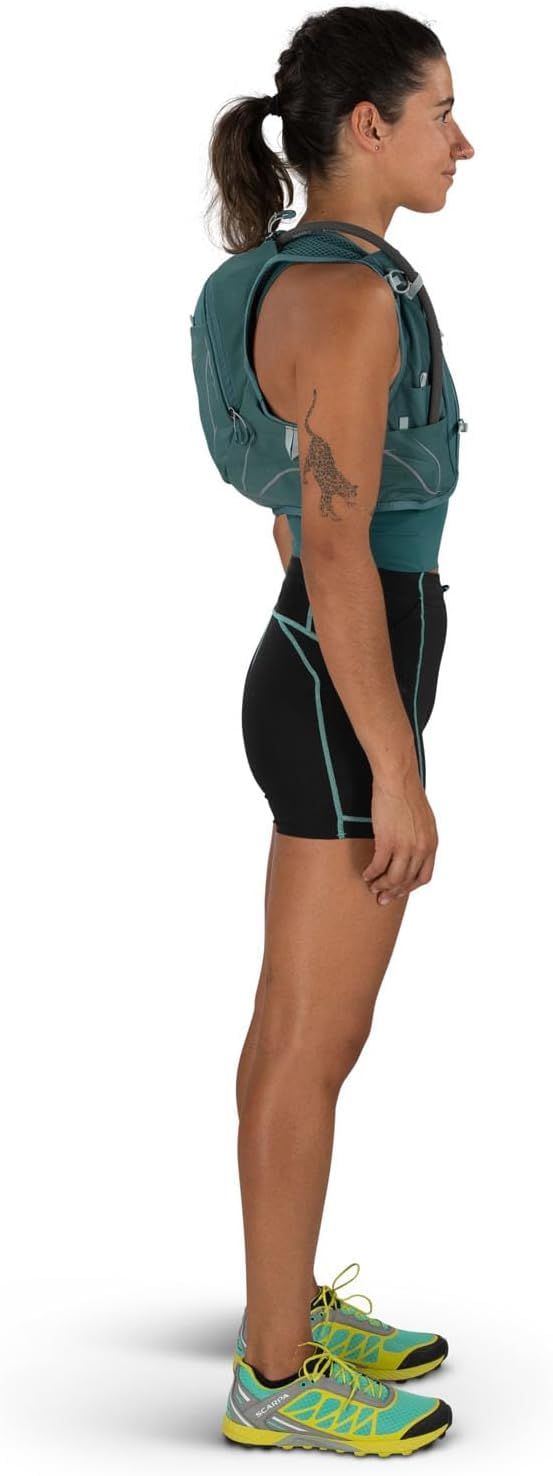 Osprey Dyna 6L vest weighs about 0.85 lb for light-day comfort