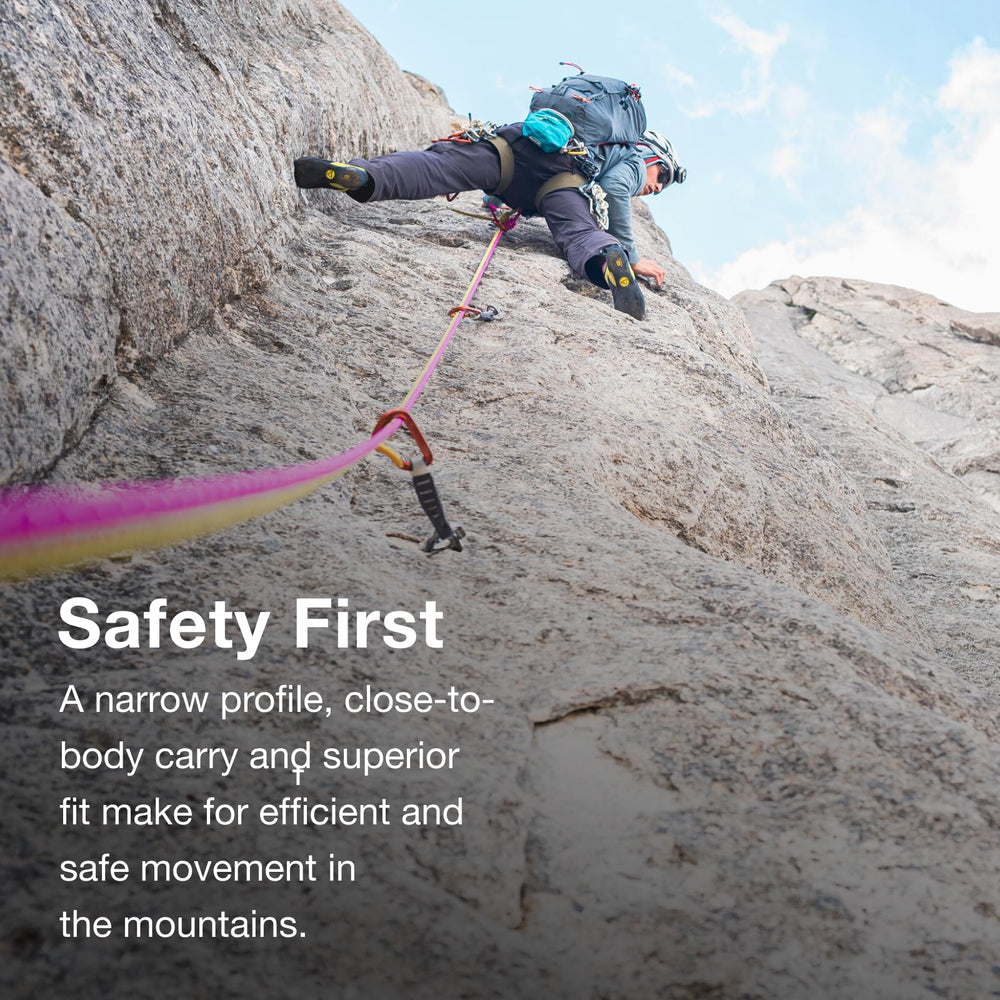 Osprey Mutant 52L internal hydration sleeve for easy water access.
