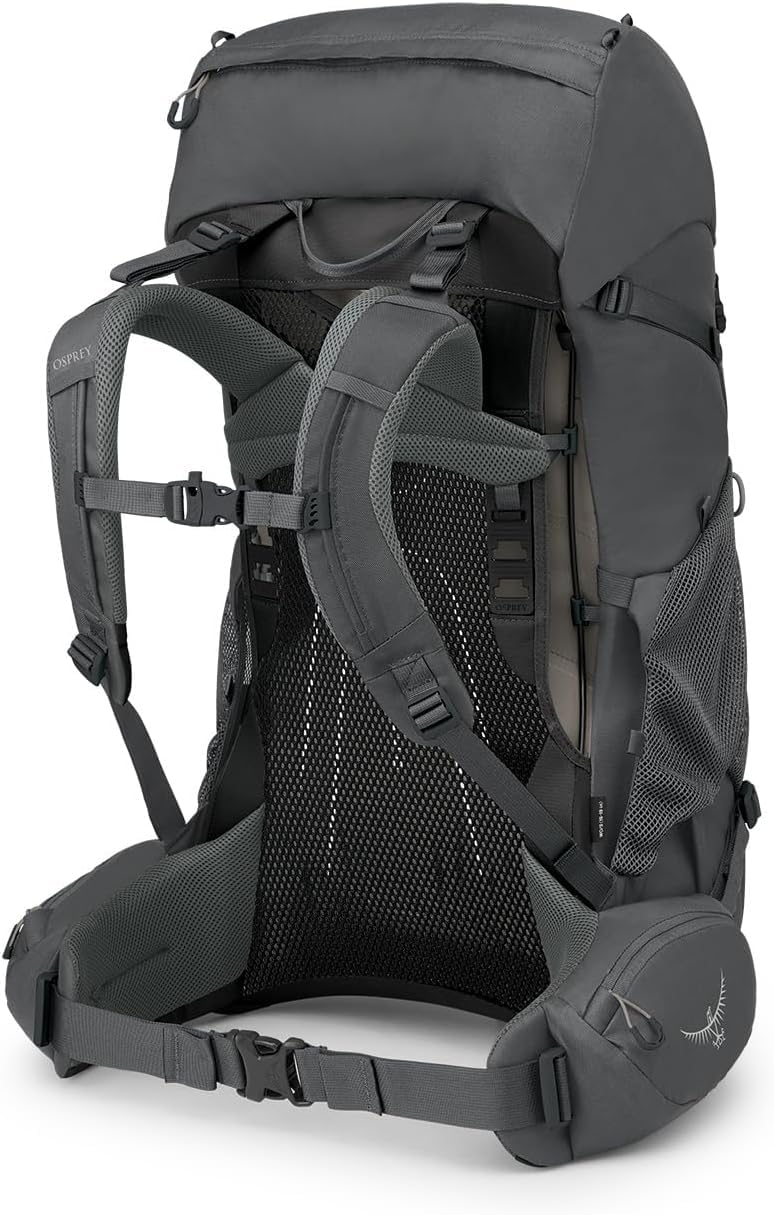 Osprey Renn 50L zippered sleeping bag compartment with floating divider.